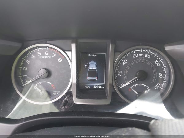 2018 TOYOTA TACOMA SR5 V6
