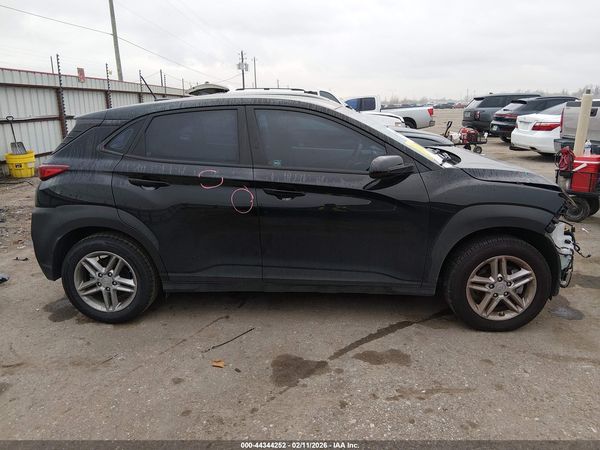 2021 HYUNDAI KONA SE