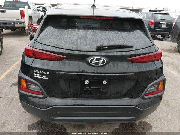 2021 HYUNDAI KONA SE