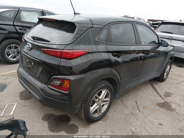 2021 HYUNDAI KONA SE