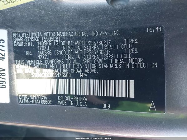 2012 TOYOTA SIENNA LE V6 8 PASSENGER