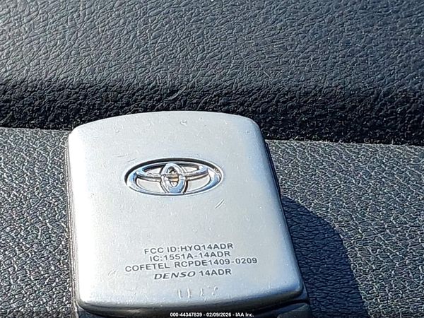 2016 TOYOTA SIENNA XLE 8 PASSENGER