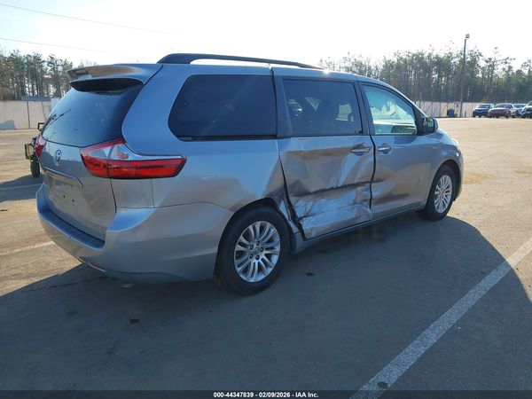 2016 TOYOTA SIENNA XLE 8 PASSENGER
