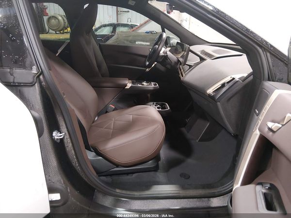 2025 BMW IX XDRIVE50