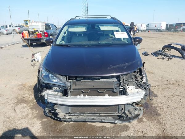 2017 CHRYSLER PACIFICA TOURING-L — I115