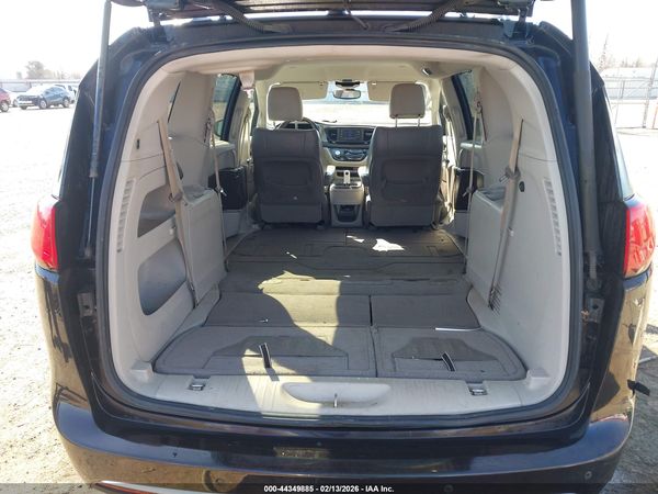 2017 CHRYSLER PACIFICA TOURING-L — I152