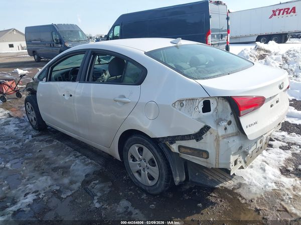 2017 KIA FORTE LX