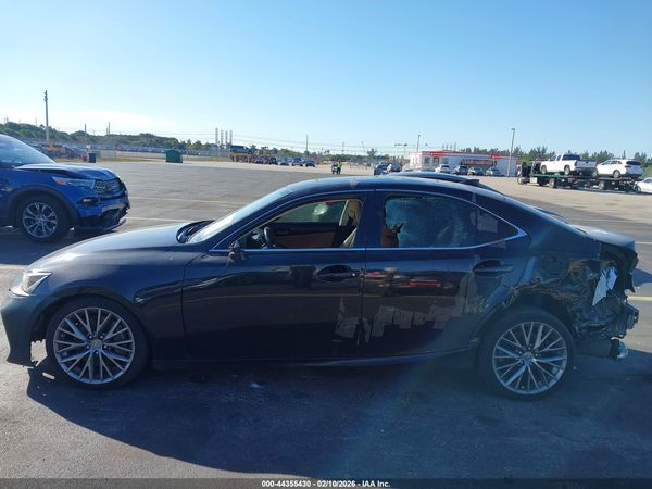 2017 LEXUS IS 200T