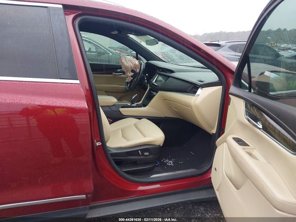 2017 CADILLAC XT5 STANDARD