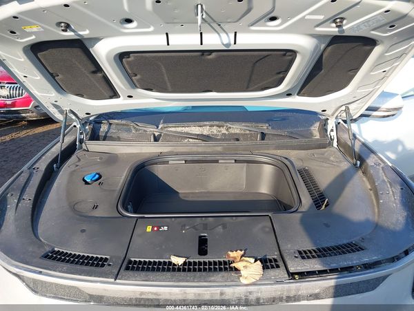 2024 KIA EV9 LAND