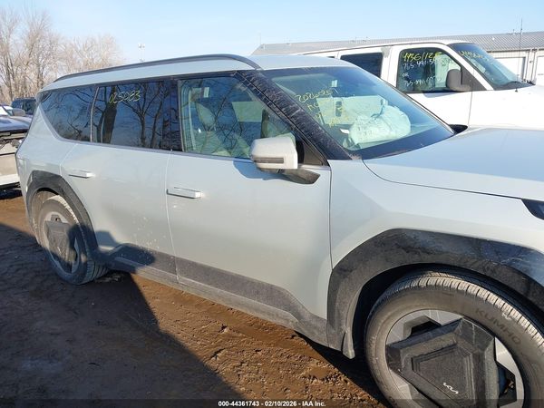 2024 KIA EV9 LAND