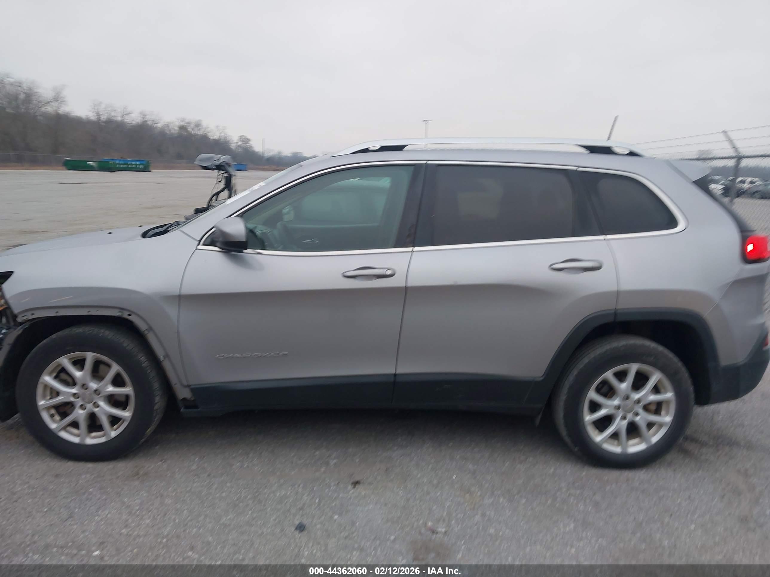 2018 JEEP CHEROKEE LATITUDE FWD