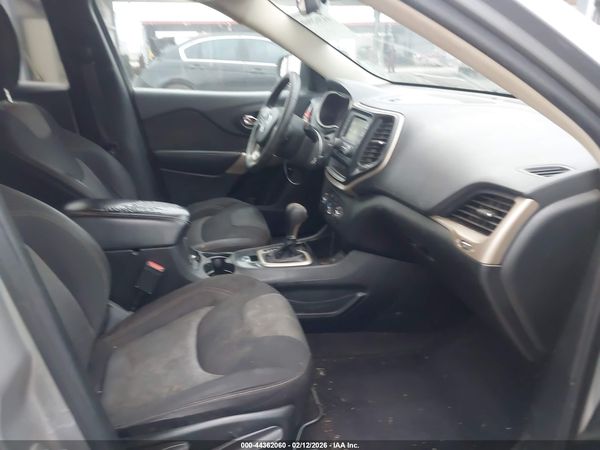 2018 JEEP CHEROKEE LATITUDE FWD