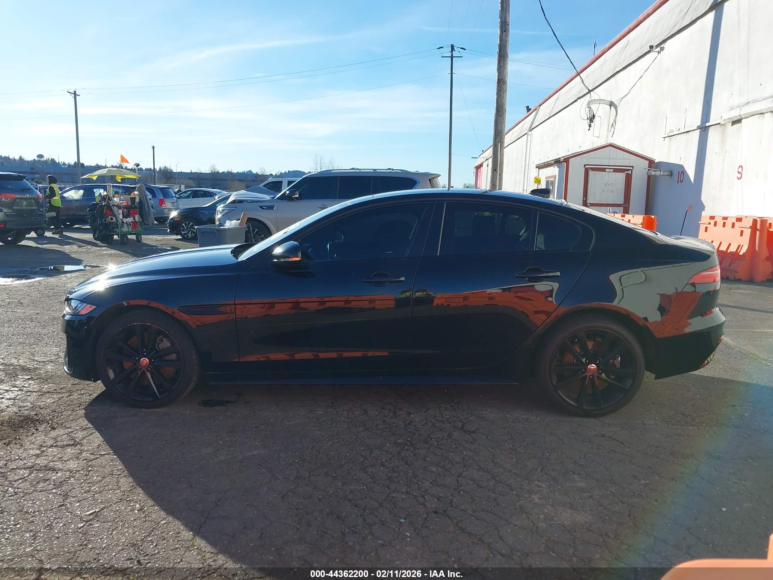 2020 JAGUAR XE