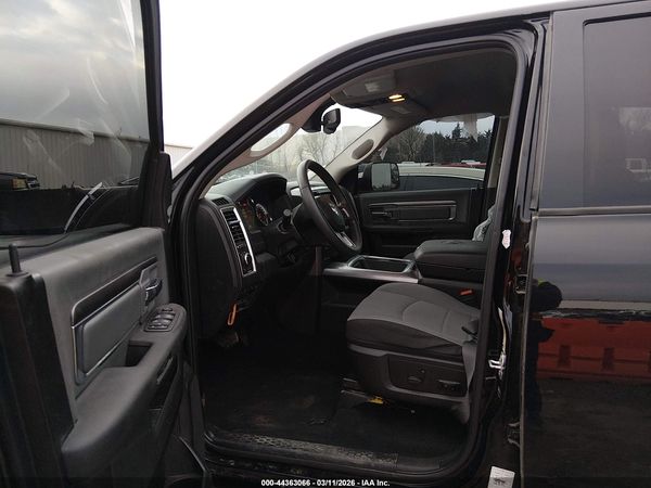2023 RAM 1500 CLASSIC SLT  4X4 5'7 BOX