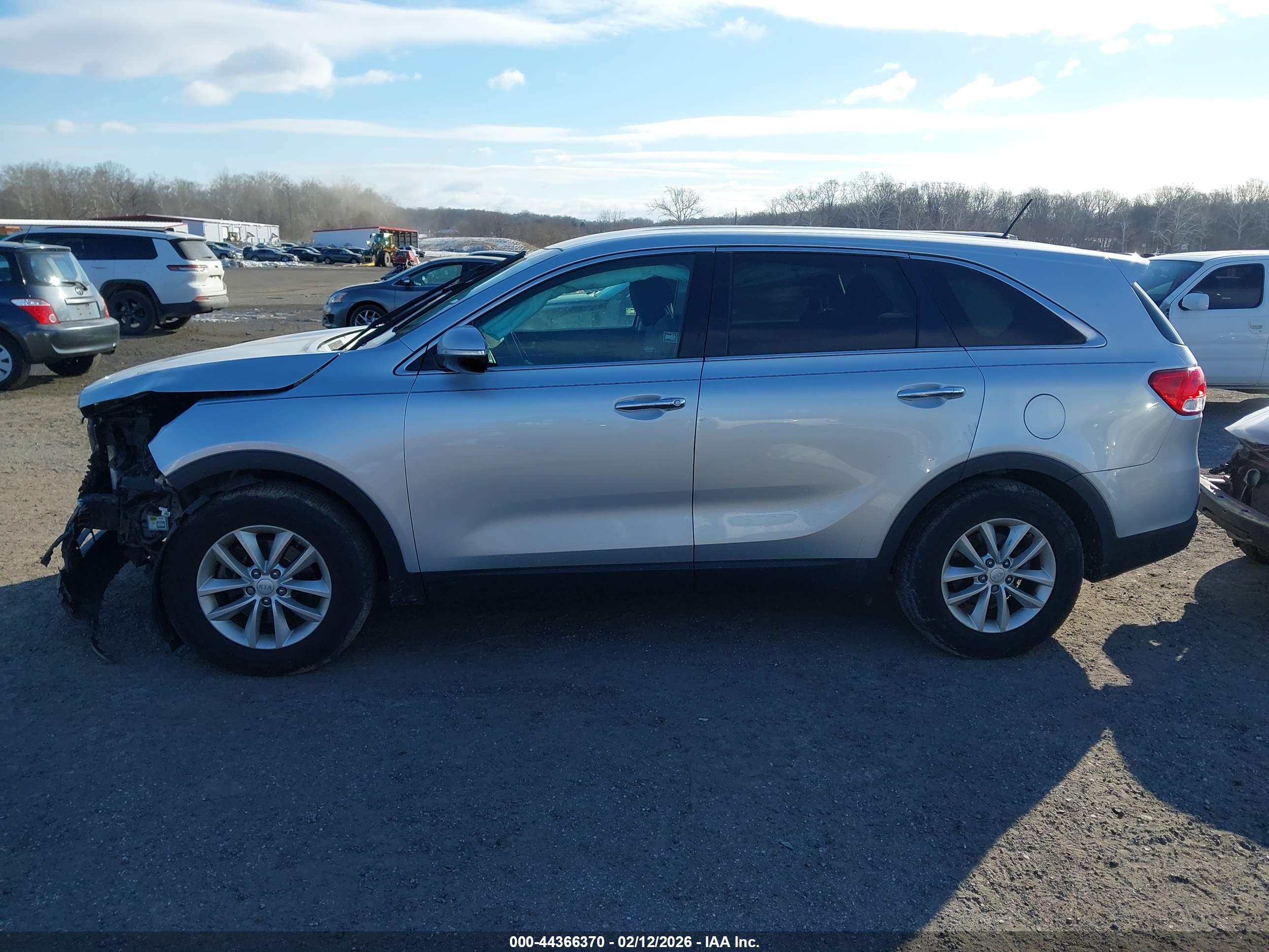 2017 KIA SORENTO 2.4L L
