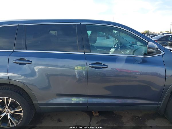 2019 TOYOTA HIGHLANDER LE