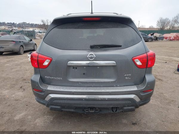 2018 NISSAN PATHFINDER SL