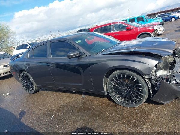 2014 DODGE CHARGER SE