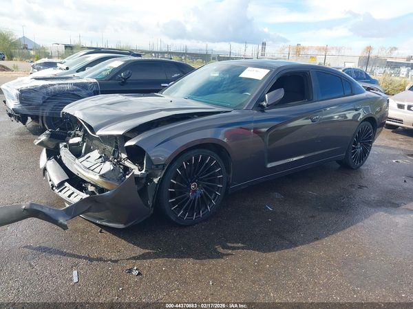 2014 DODGE CHARGER SE