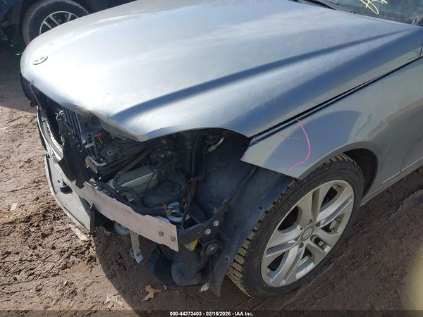 2012 MERCEDES-BENZ C 300 LUXURY 4MATIC