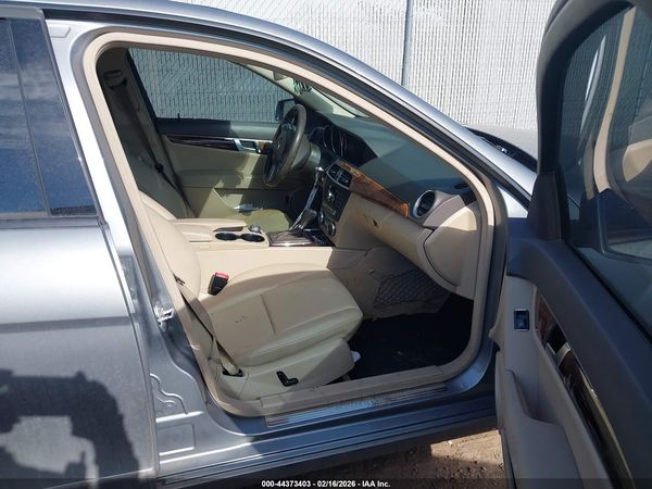 2012 MERCEDES-BENZ C 300 LUXURY 4MATIC
