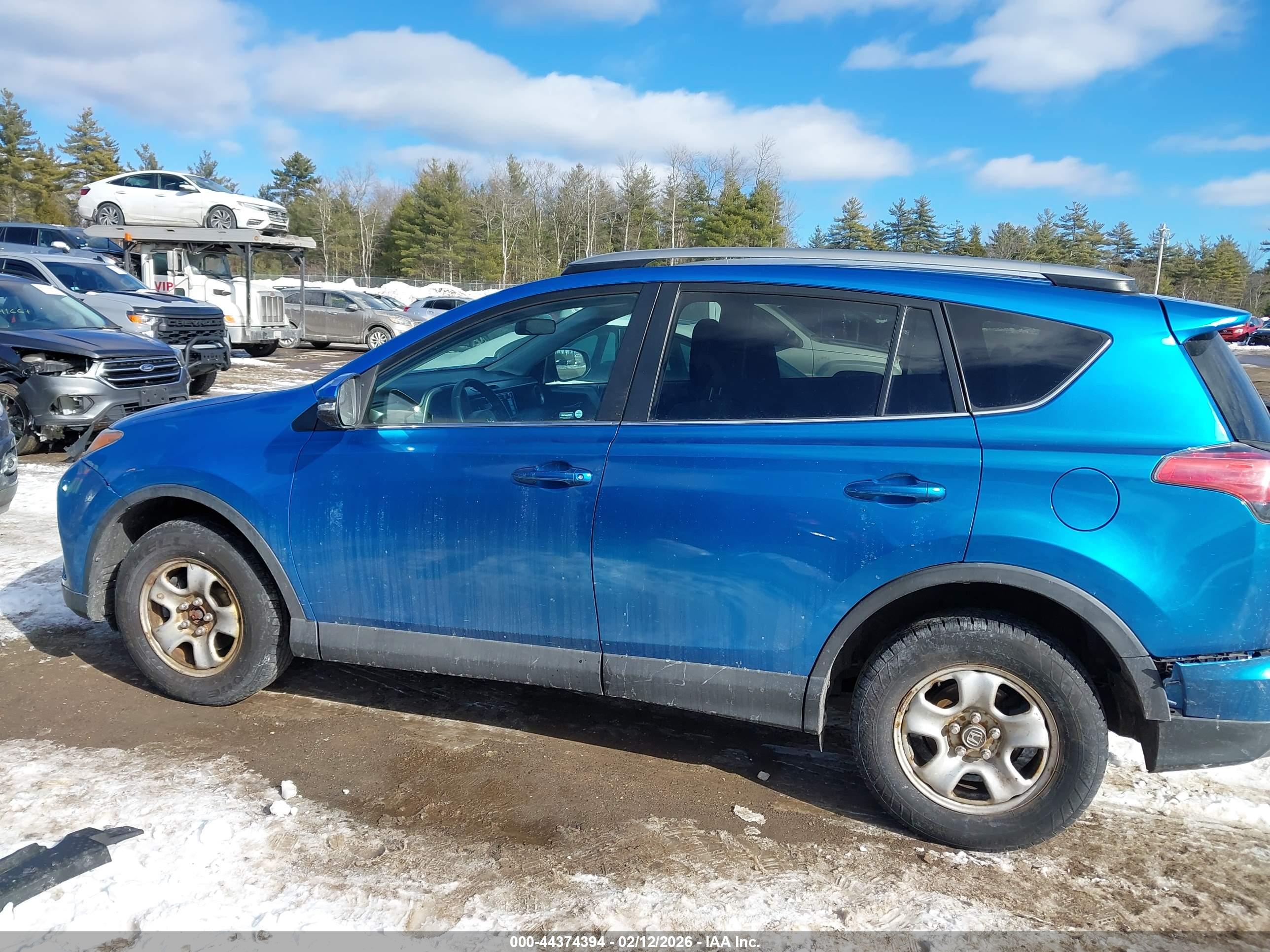 2017 TOYOTA RAV4 XLE