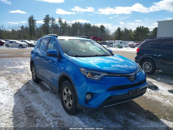 2017 TOYOTA RAV4 XLE