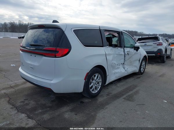 2023 CHRYSLER PACIFICA TOURING L — I4