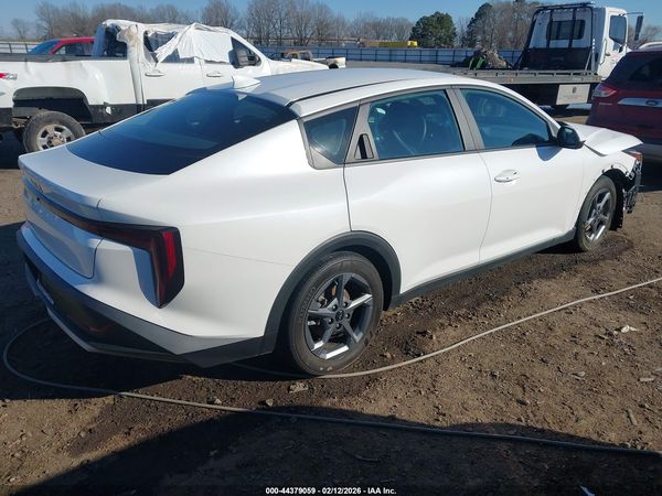 2025 KIA K4 LXS