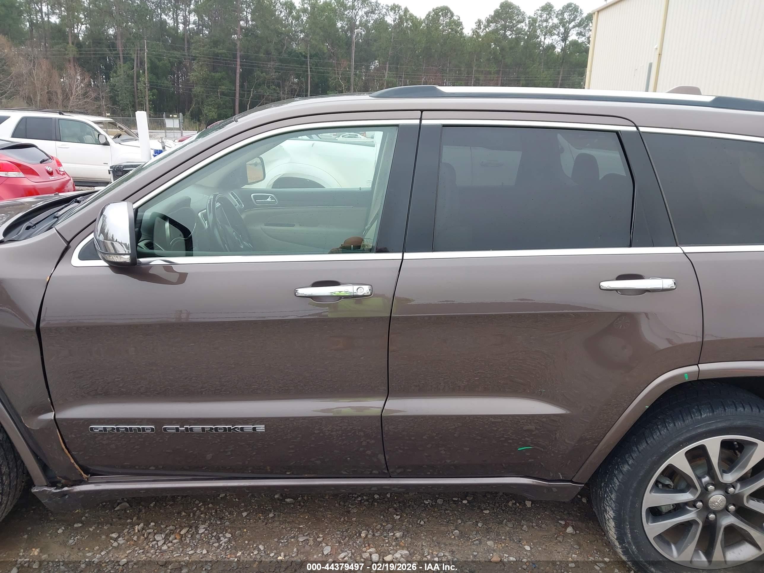 2017 JEEP GRAND CHEROKEE OVERLAND 4X2