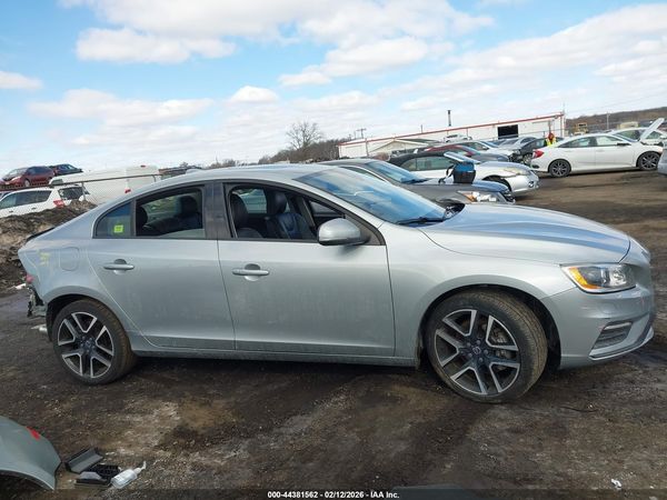 2018 VOLVO S60 T5 DYNAMIC