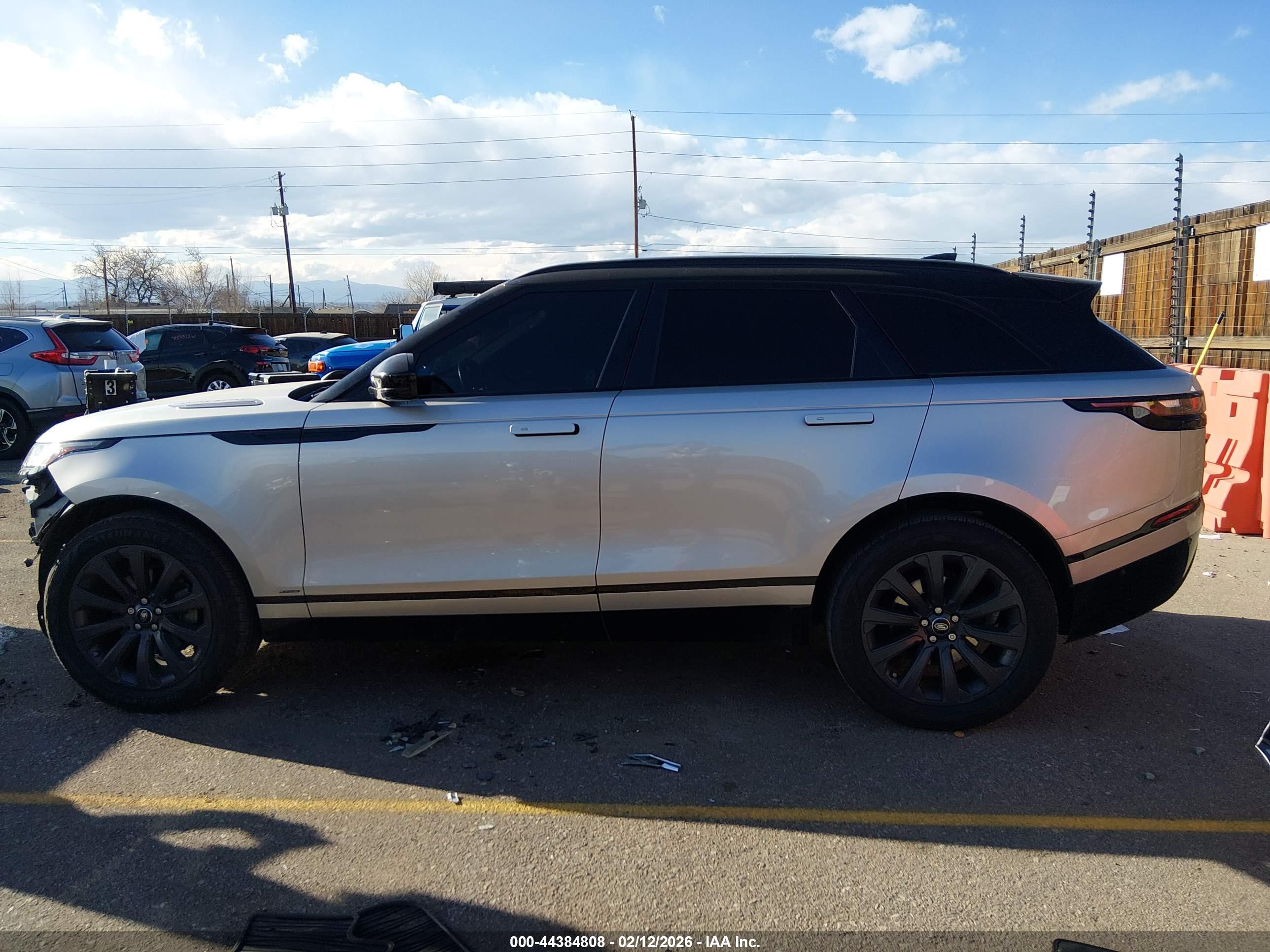 2019 LAND ROVER RANGE ROVER VELAR P250 R-DYNAMIC SE