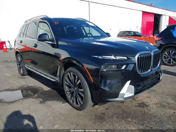 2025 BMW X7 XDRIVE40I