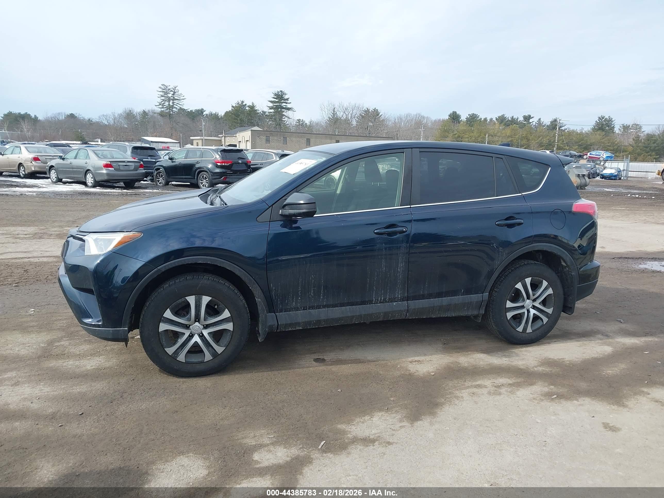 2018 TOYOTA RAV4 LE