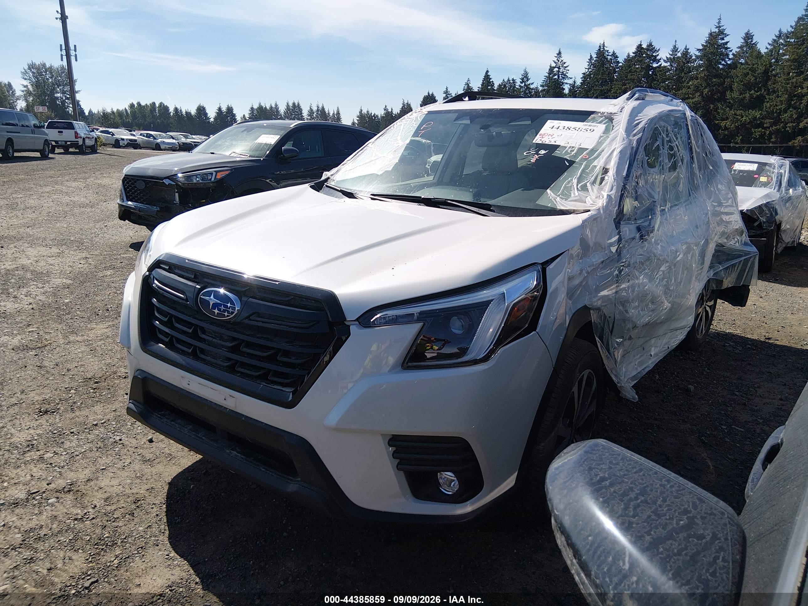 2024 SUBARU FORESTER LIMITED — I2