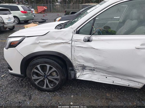 2024 SUBARU FORESTER LIMITED — I154