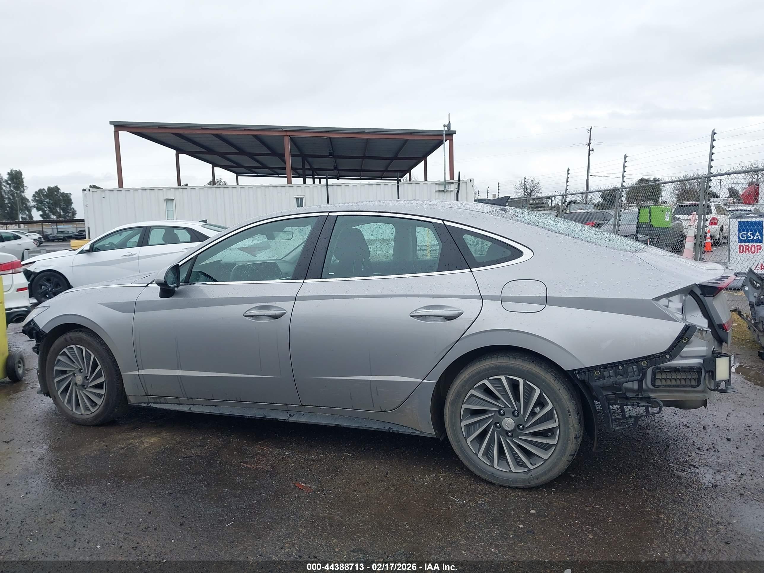 2023 HYUNDAI SONATA HYBRID SEL
