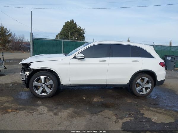 2022 MERCEDES-BENZ GLC 300 4MATIC SUV