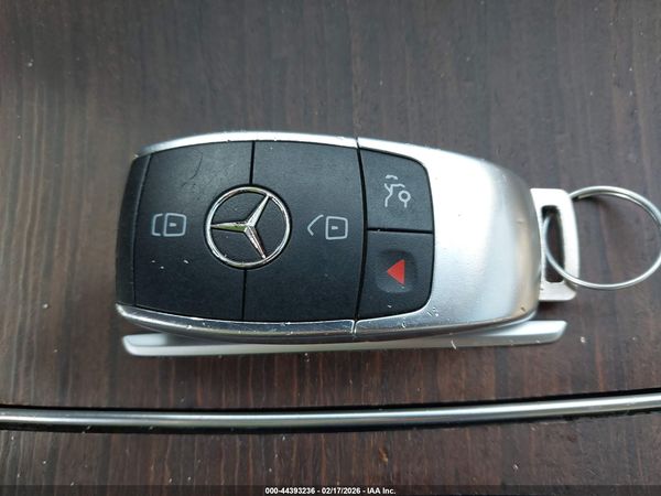 2022 MERCEDES-BENZ GLC 300 4MATIC SUV