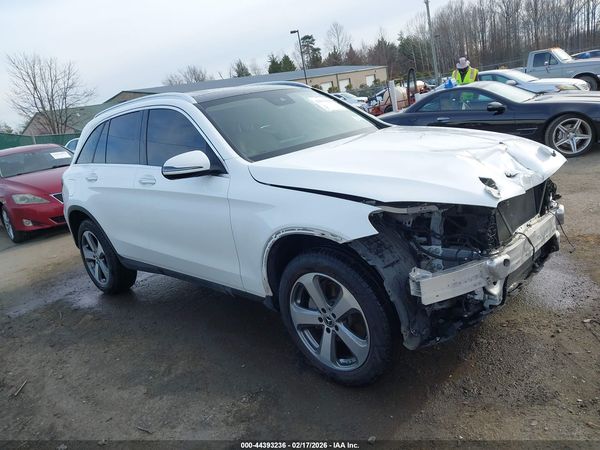 2022 MERCEDES-BENZ GLC 300 4MATIC SUV
