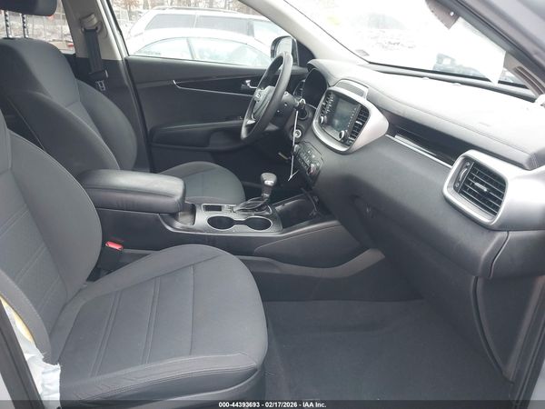 2019 KIA SORENTO 2.4L LX