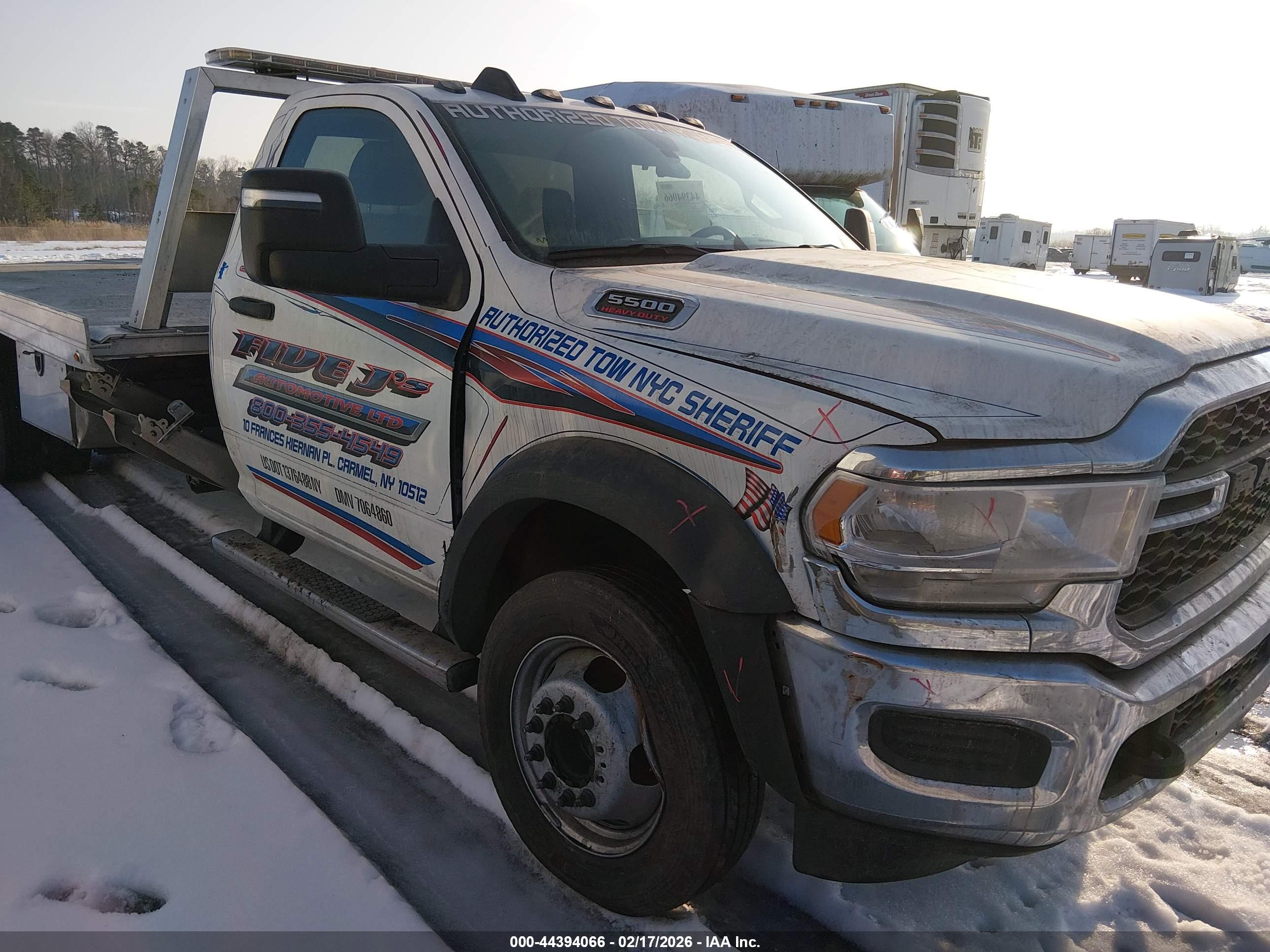 2024 RAM 5500 CHASSIS TRADESMAN/SLT