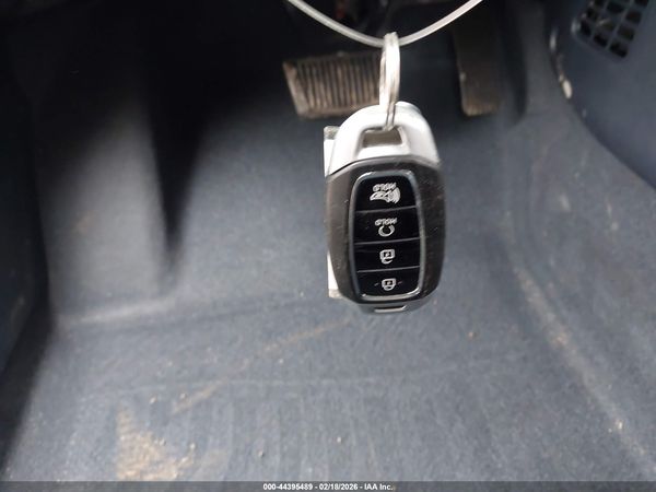 2022 HYUNDAI VENUE LIMITED