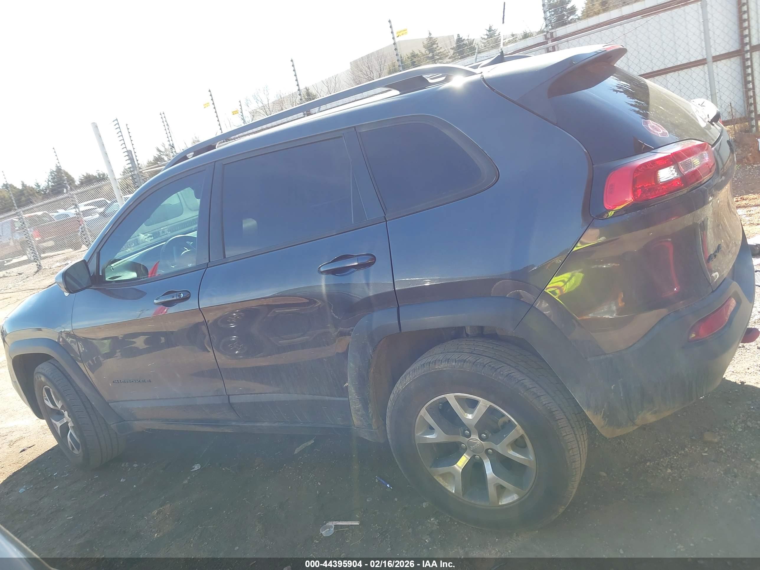 2016 JEEP CHEROKEE TRAILHAWK