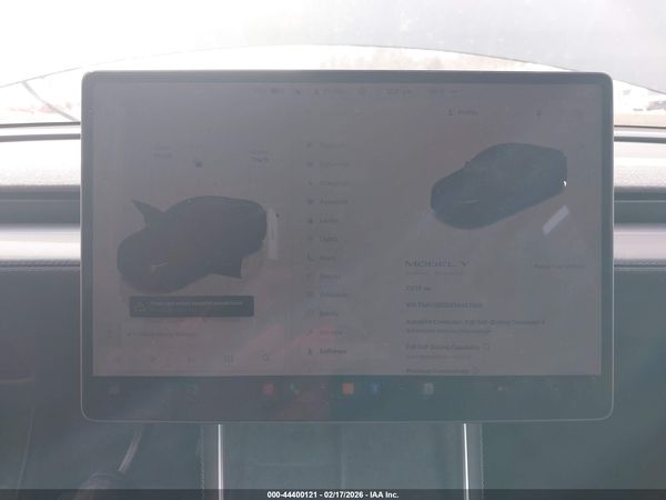 2026 TESLA MODEL Y