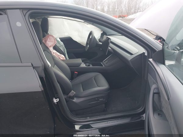 2026 TESLA MODEL Y