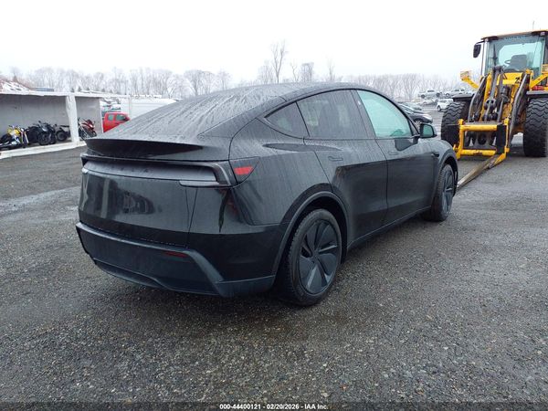 2026 TESLA MODEL Y