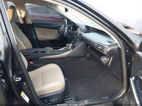 2017 LEXUS IS 300