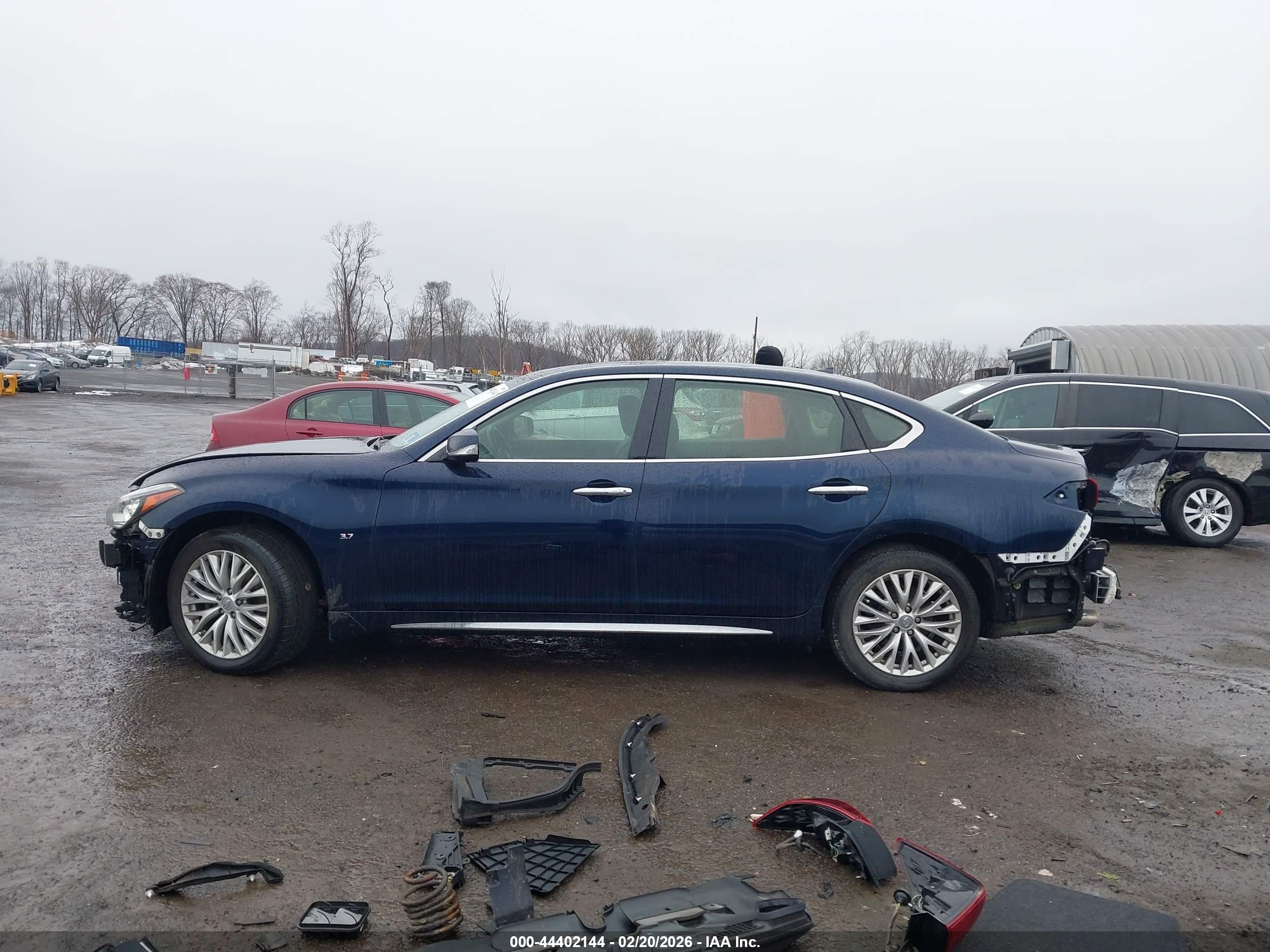 2016 INFINITI Q70L 3.7X